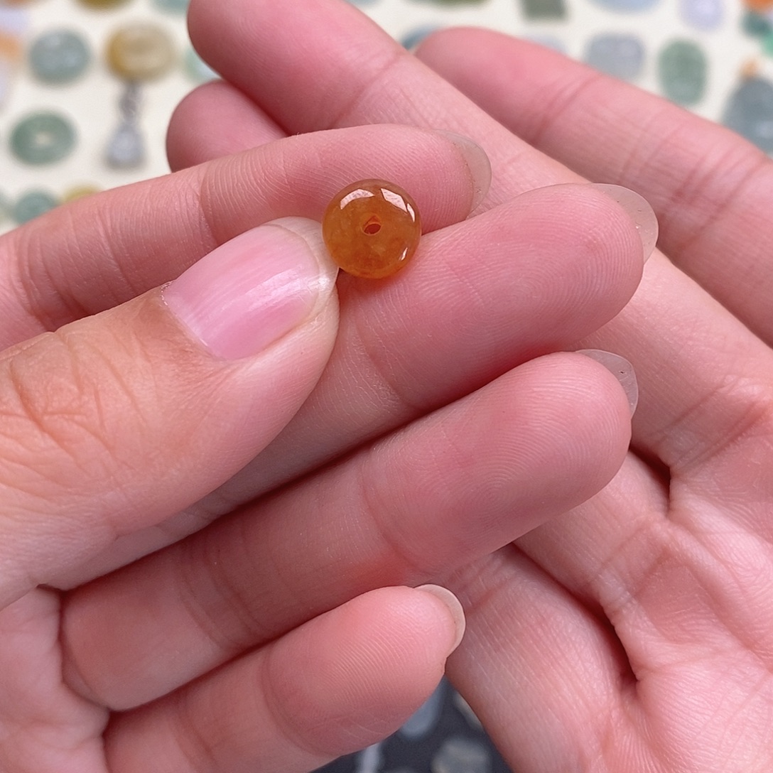 翡翠未镶嵌颈饰000