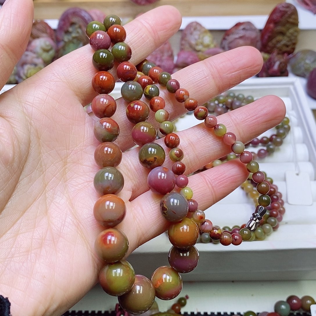 玛瑙/玉髓盐源玛瑙项链未镶嵌