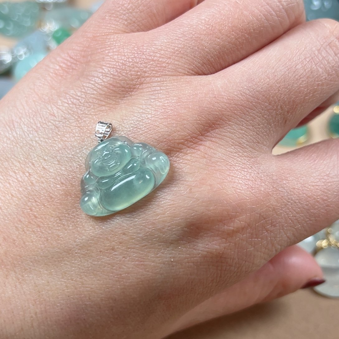 翡翠颈饰18K金镶嵌王****g佛公