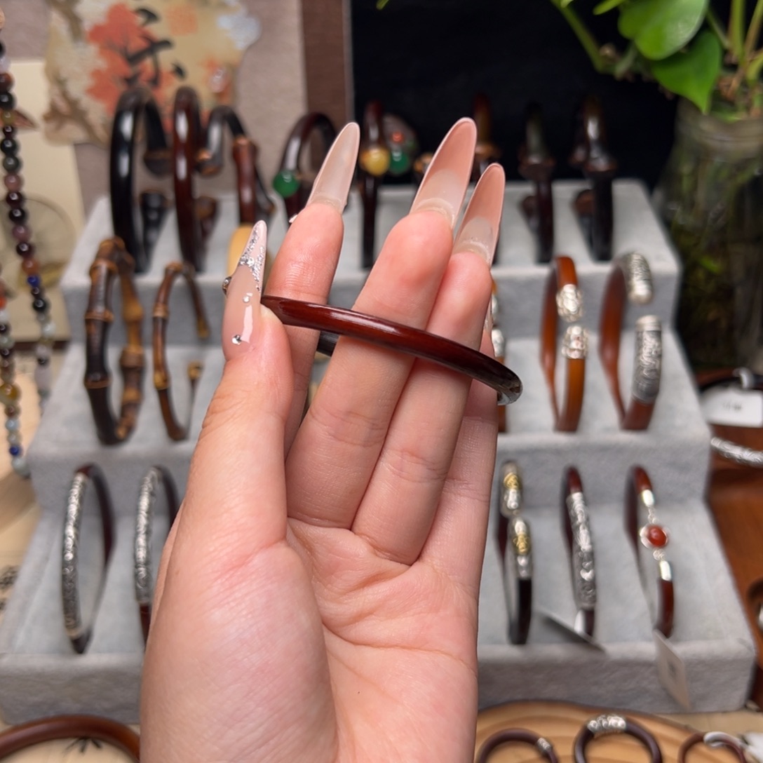 Q***、藤类手串/手链藤镯鸡血藤