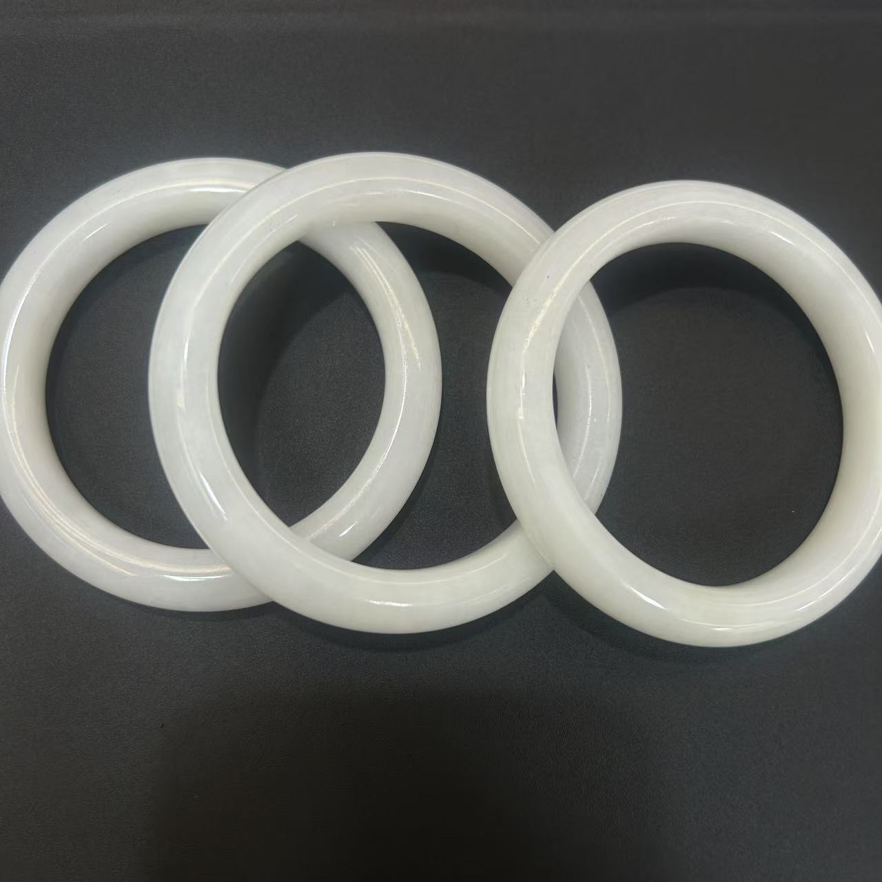 和田玉正圈手镯（多样性发一件）微瑕