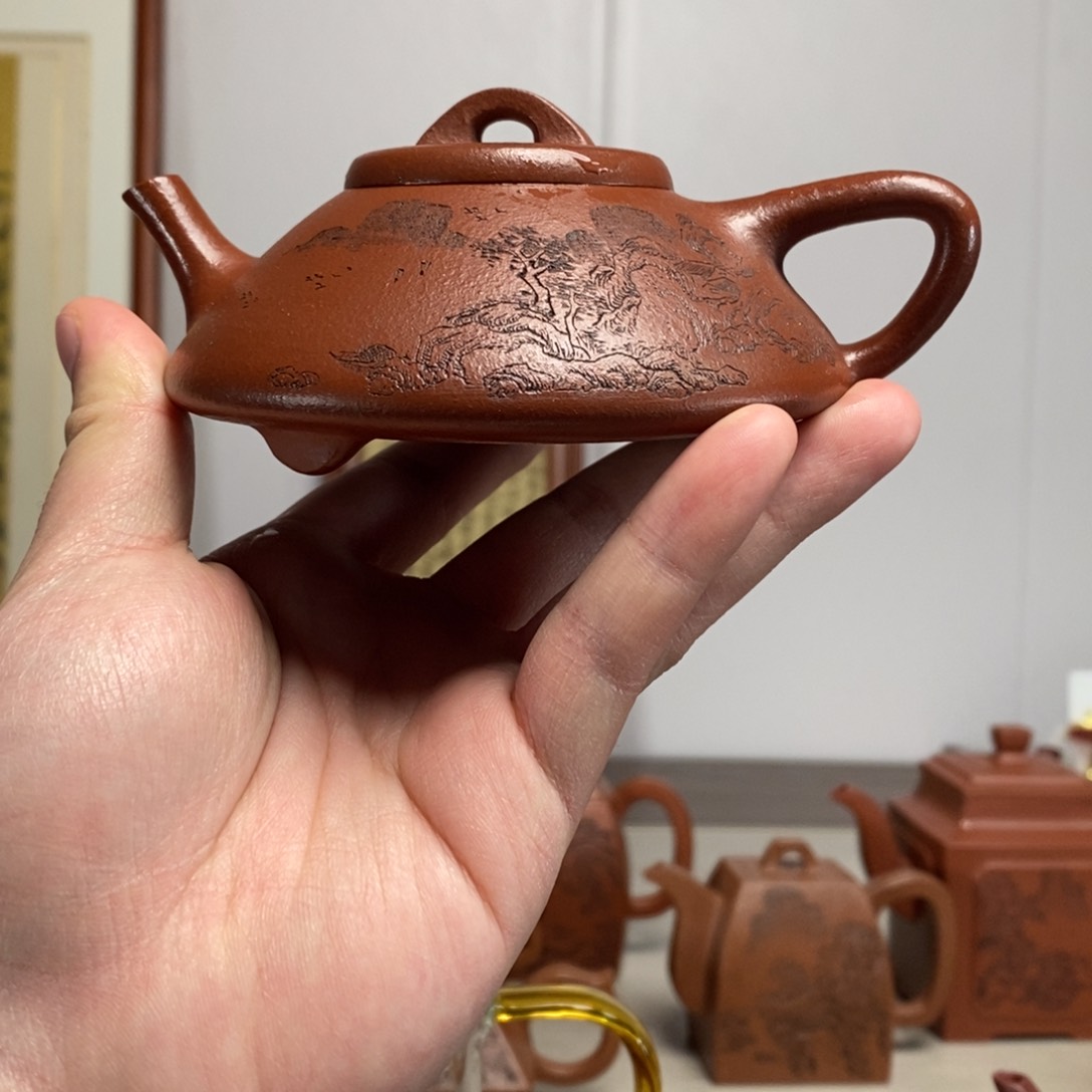 紫砂茶壶原矿泥料传统工艺制作