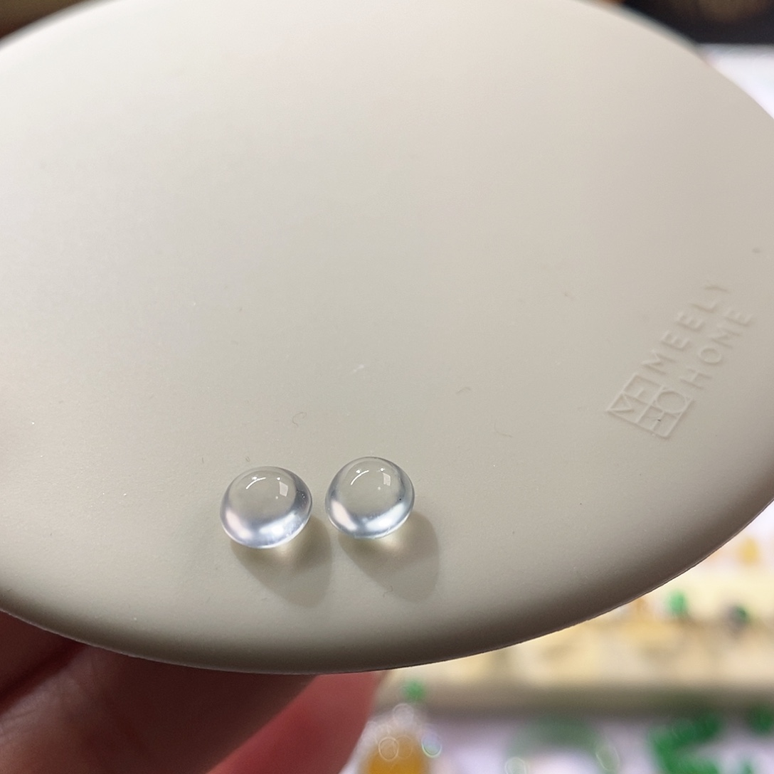 翡翠裸石一对玻璃钢蛋面