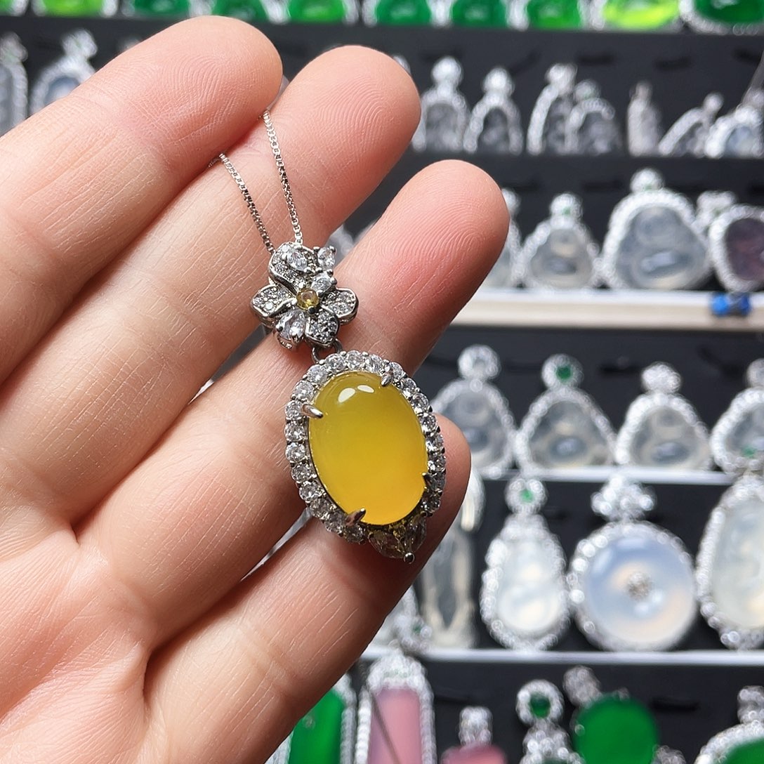 玛瑙/玉髓颈饰合金