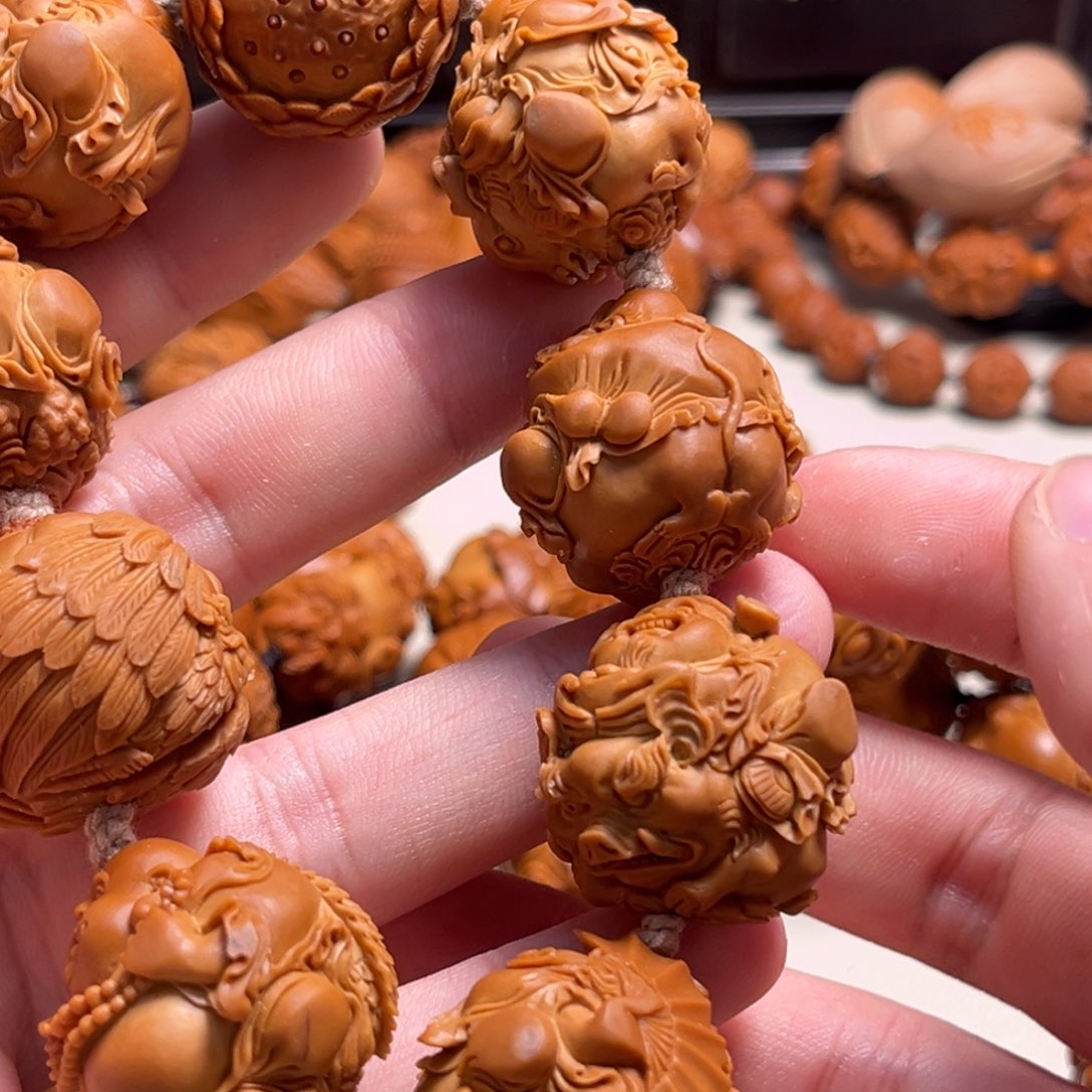 橄榄核吊坠玛***兔骑兽群仙