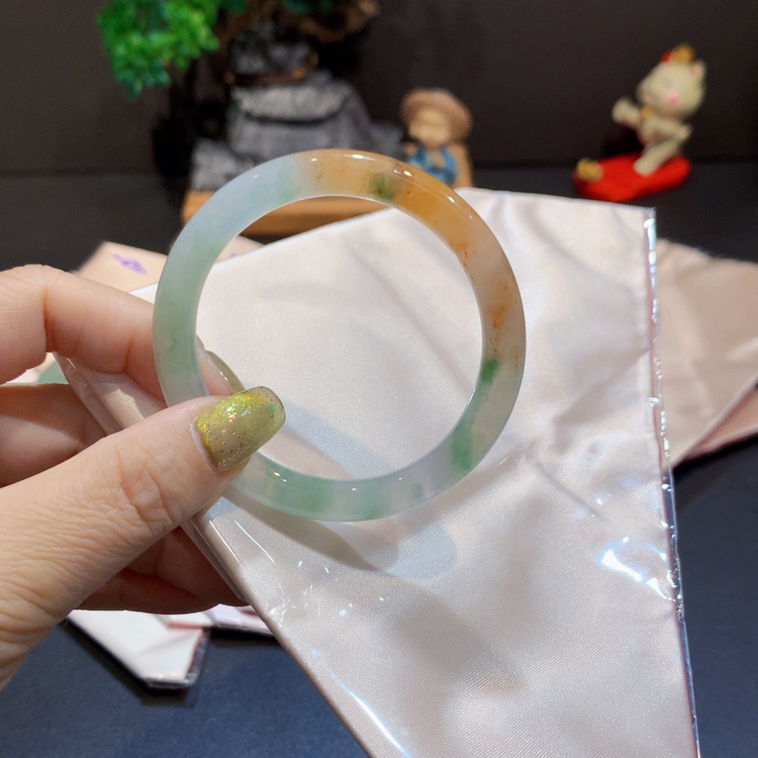 翡翠未镶嵌手镯翡翠手镯