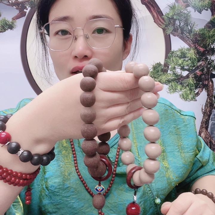 1.8手持九子天香➕白龙涎