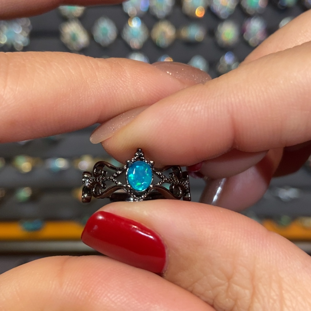 欧泊戒指戒指未镶嵌