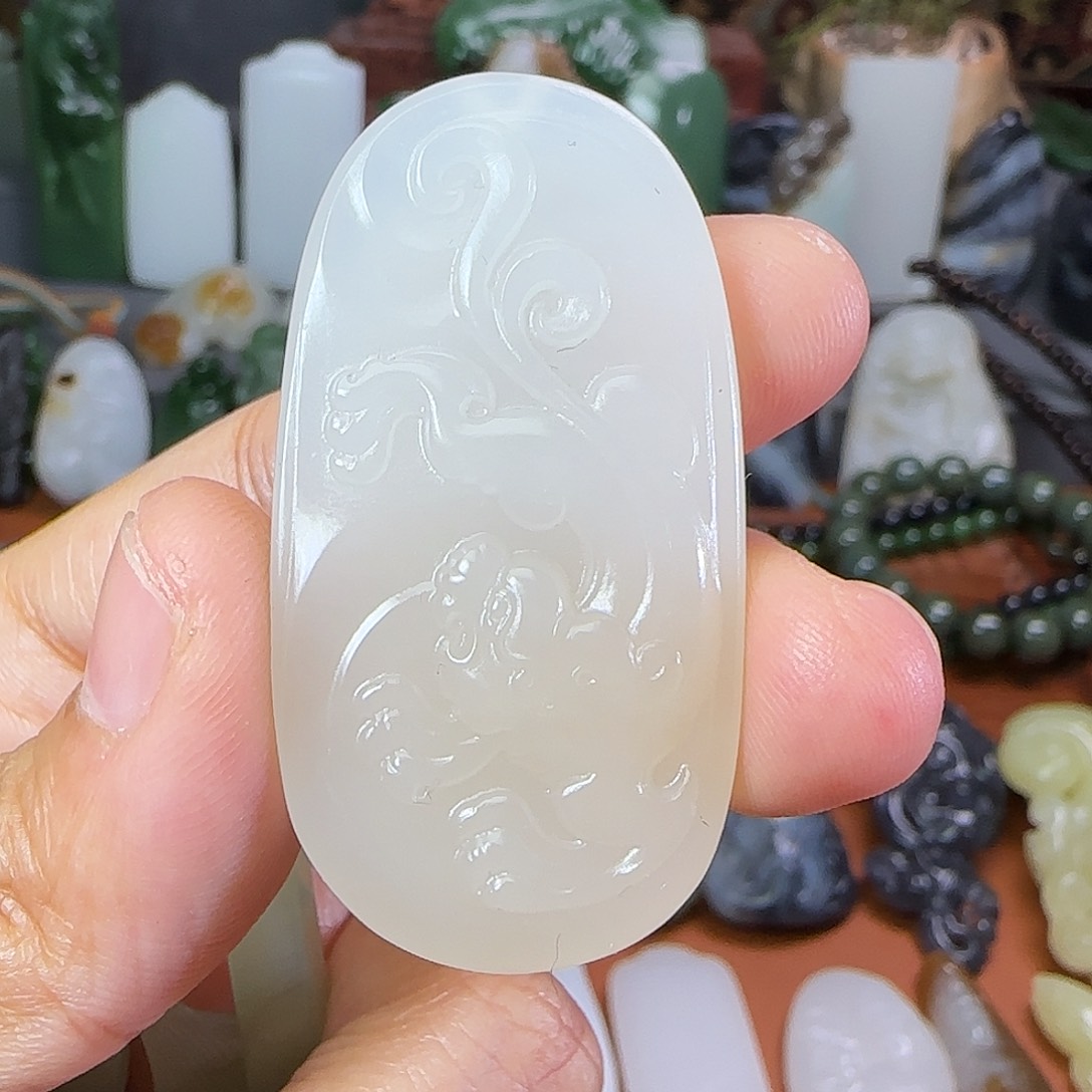 和田玉颈饰未镶嵌