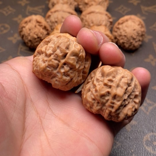 文玩核桃把件醒蛤蟆