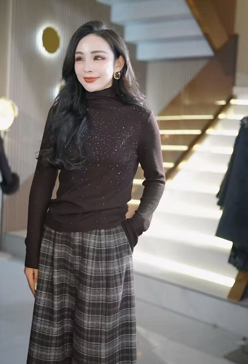 气质时尚百搭堆堆领收腰超显瘦星河烫钻女士毛针织衫毛衣6W+q0388