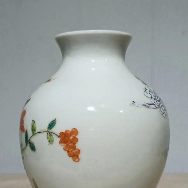 花鸟赏瓶 粉彩花鸟纹