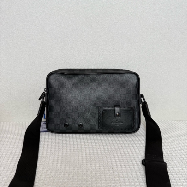 95新 GUCCI/古驰 7077/经典时尚芯片款黑棋盘格相机包