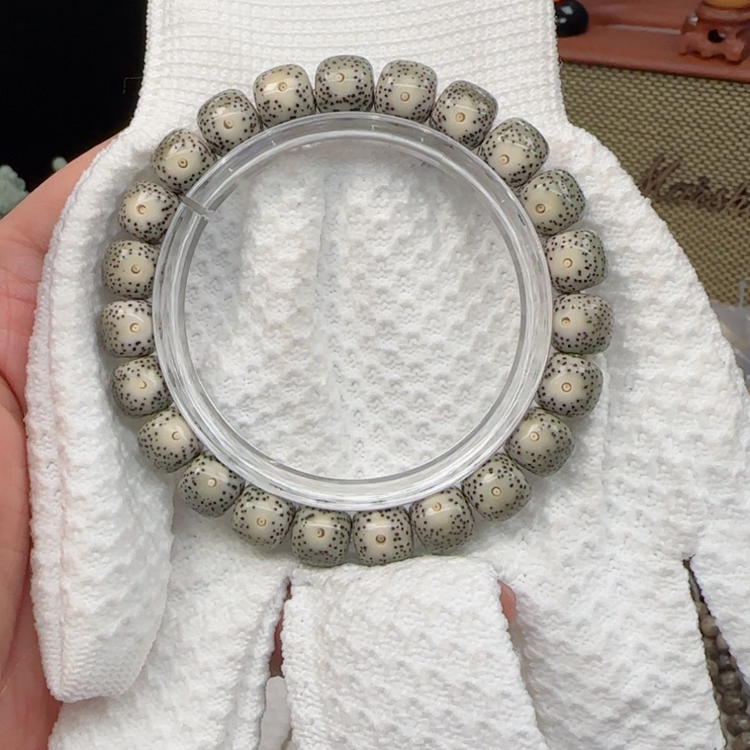 星月菩提手串绿包白大眼睛10*9