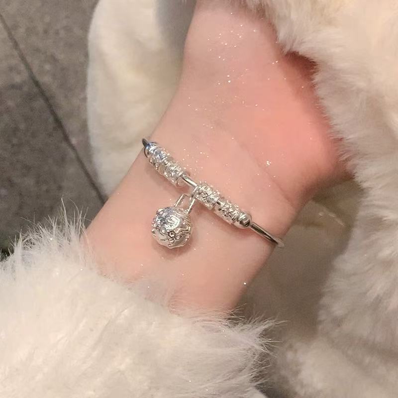 铃铛素圈手镯无礼盒YZ008