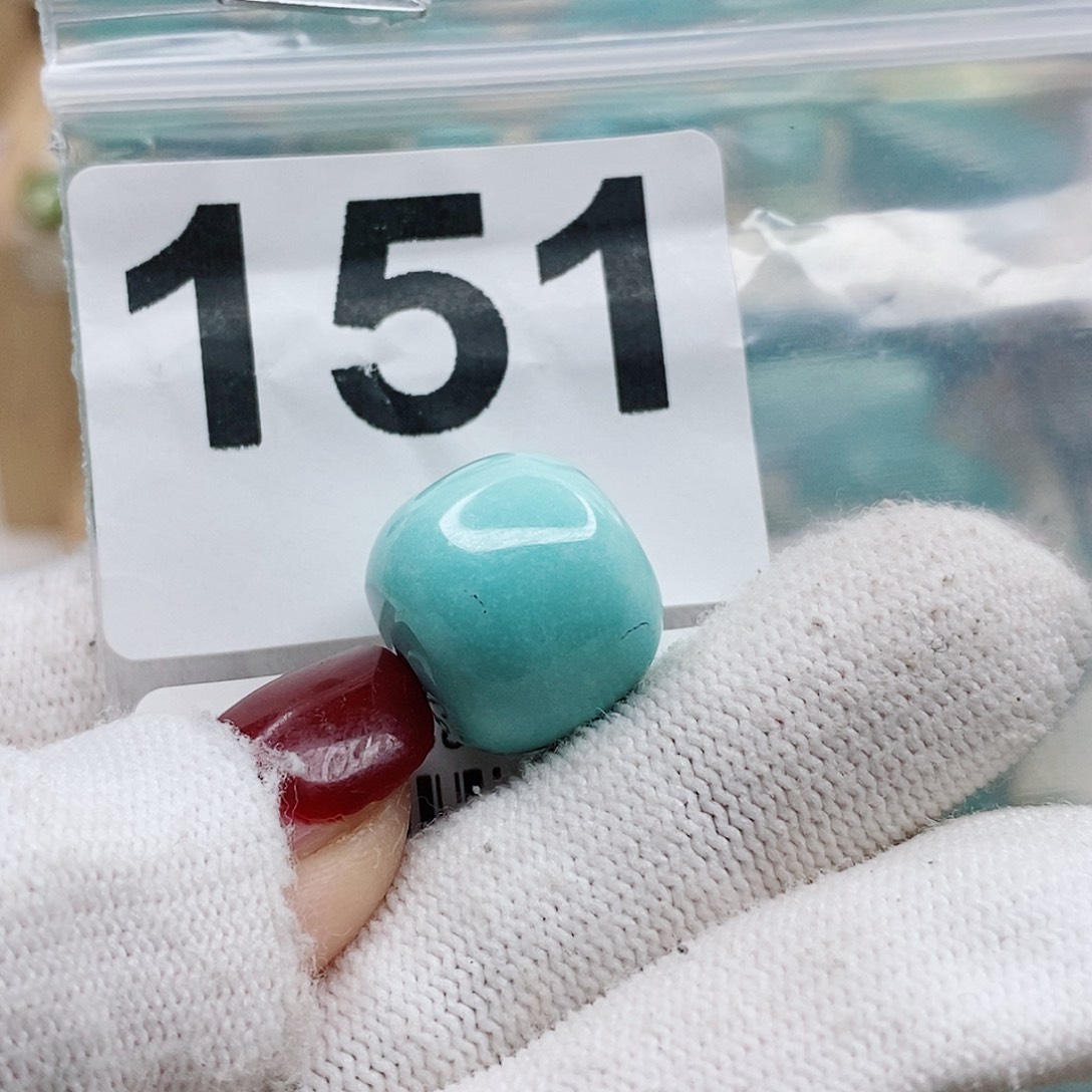 绿松石颈饰未镶嵌