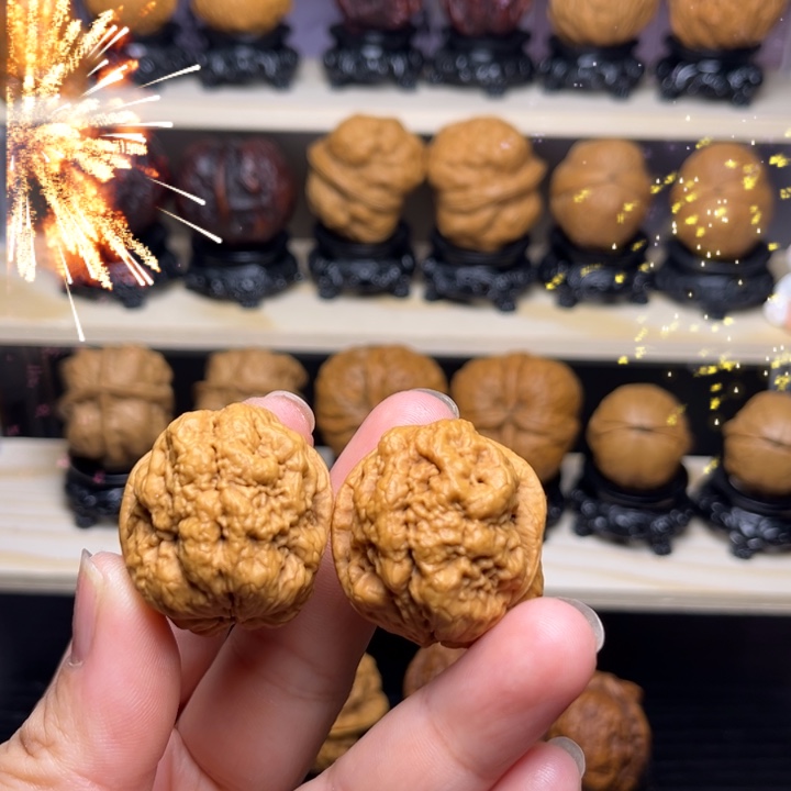 文玩核桃吊坠6w血舍利