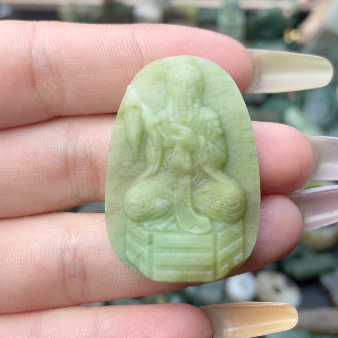 独山玉未镶嵌颈饰有色线介意勿拍