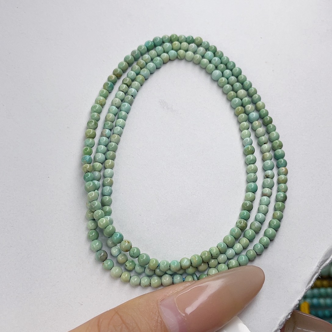 绿松石未镶嵌颈饰