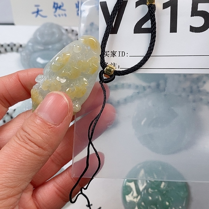 翡翠颈饰未镶嵌天然