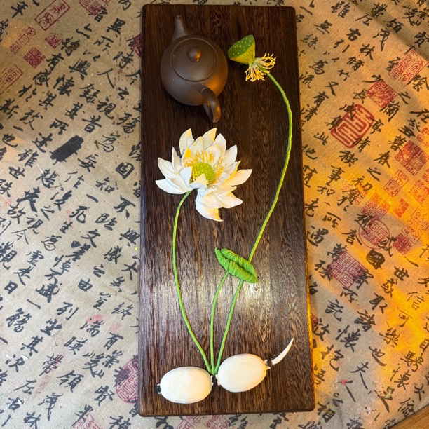 浮雕画荷花莲藕：尺寸20*50