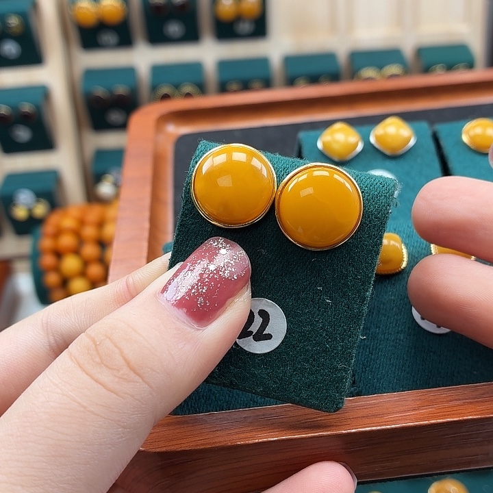 琥珀银S925镶嵌耳饰