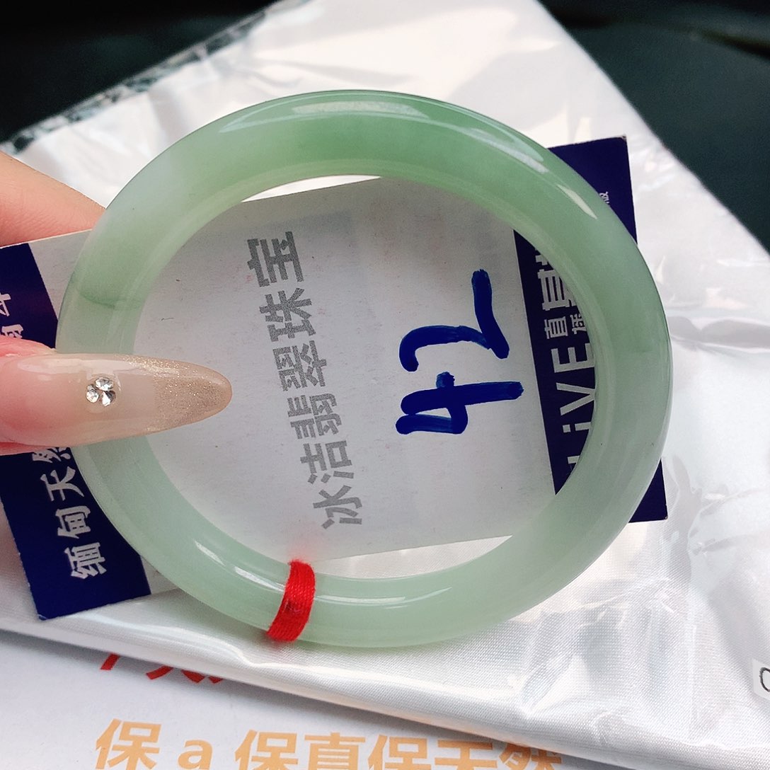 翡翠手镯未镶嵌缅甸天然a货翡翠手镯