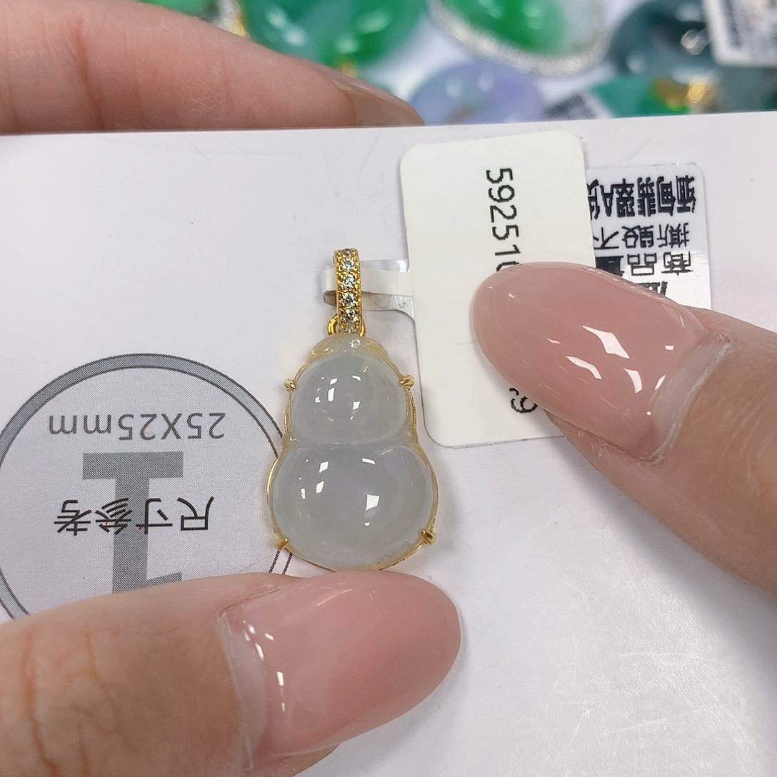 翡翠银S925镶嵌颈饰天然翡翠a货 百元以上9米证书费自理