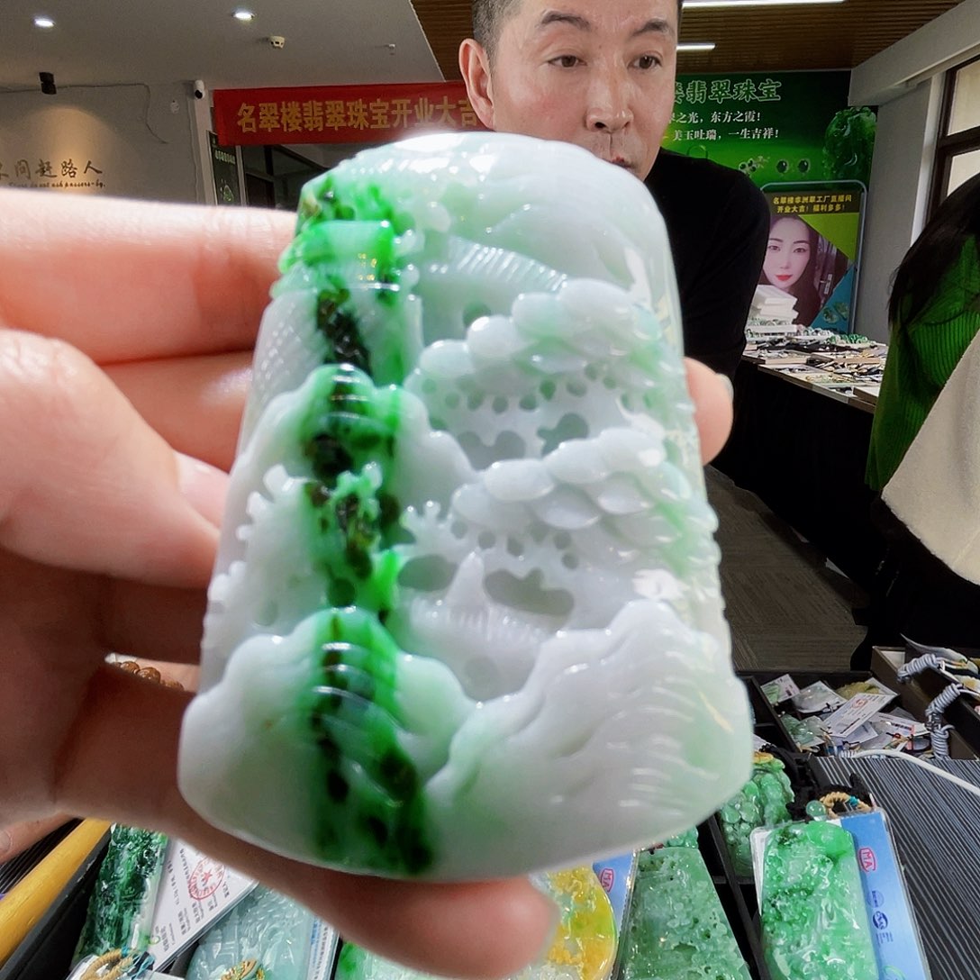 颈饰未镶嵌翡翠翡翠