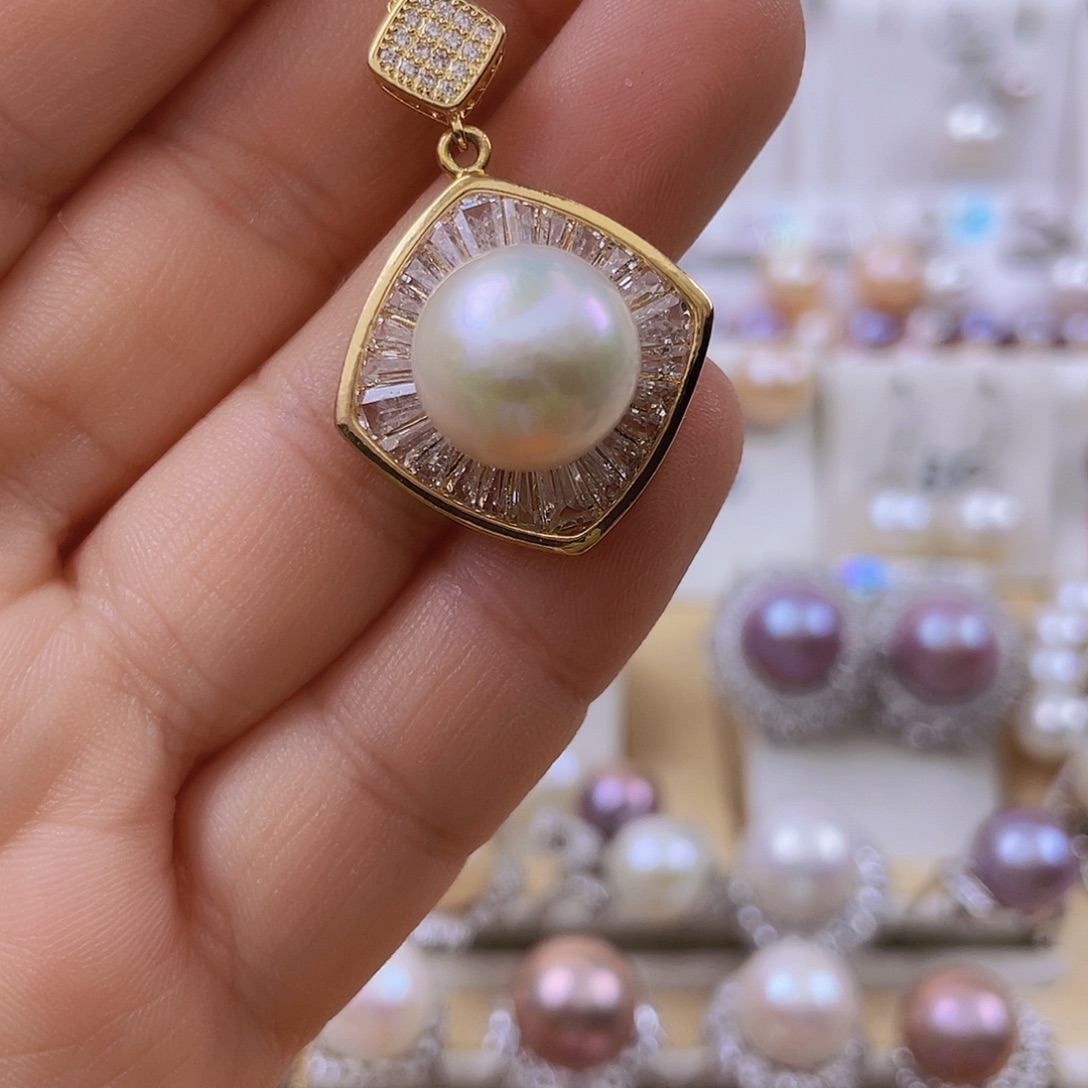 吊坠(赠链)未镶嵌淡水珍珠