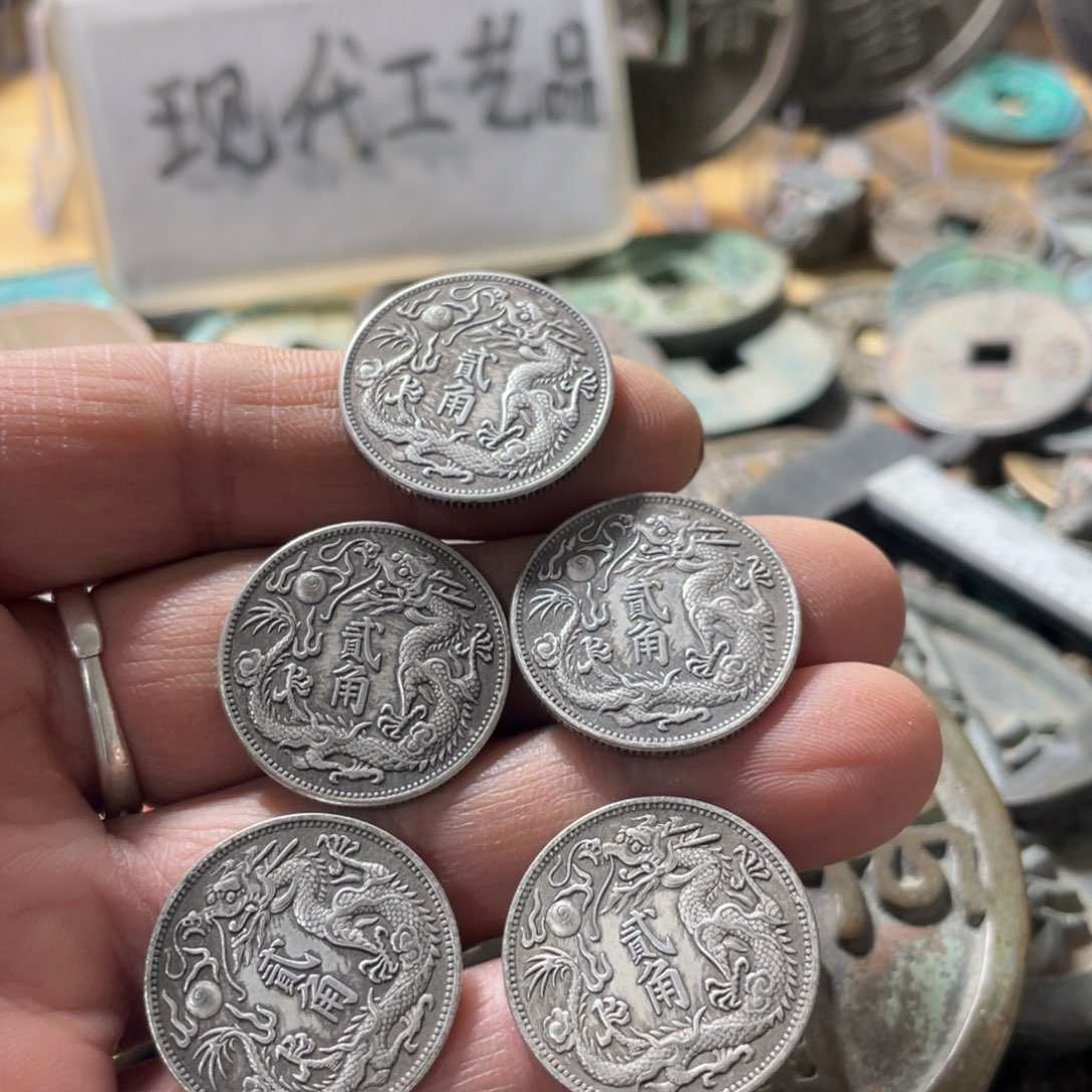 铜现代工艺品学习币