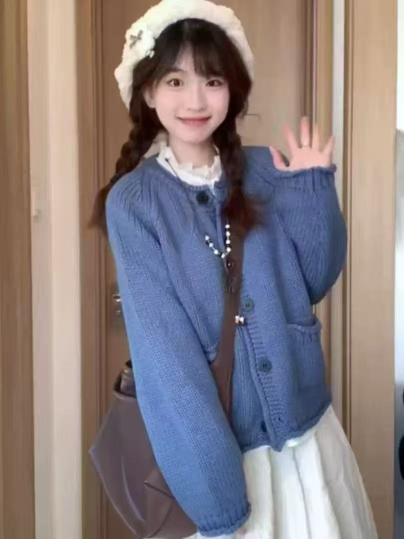 克莱因蓝毛衣外套女针织开衫学生国潮牌秋冬外穿上衣通勤时尚上衣