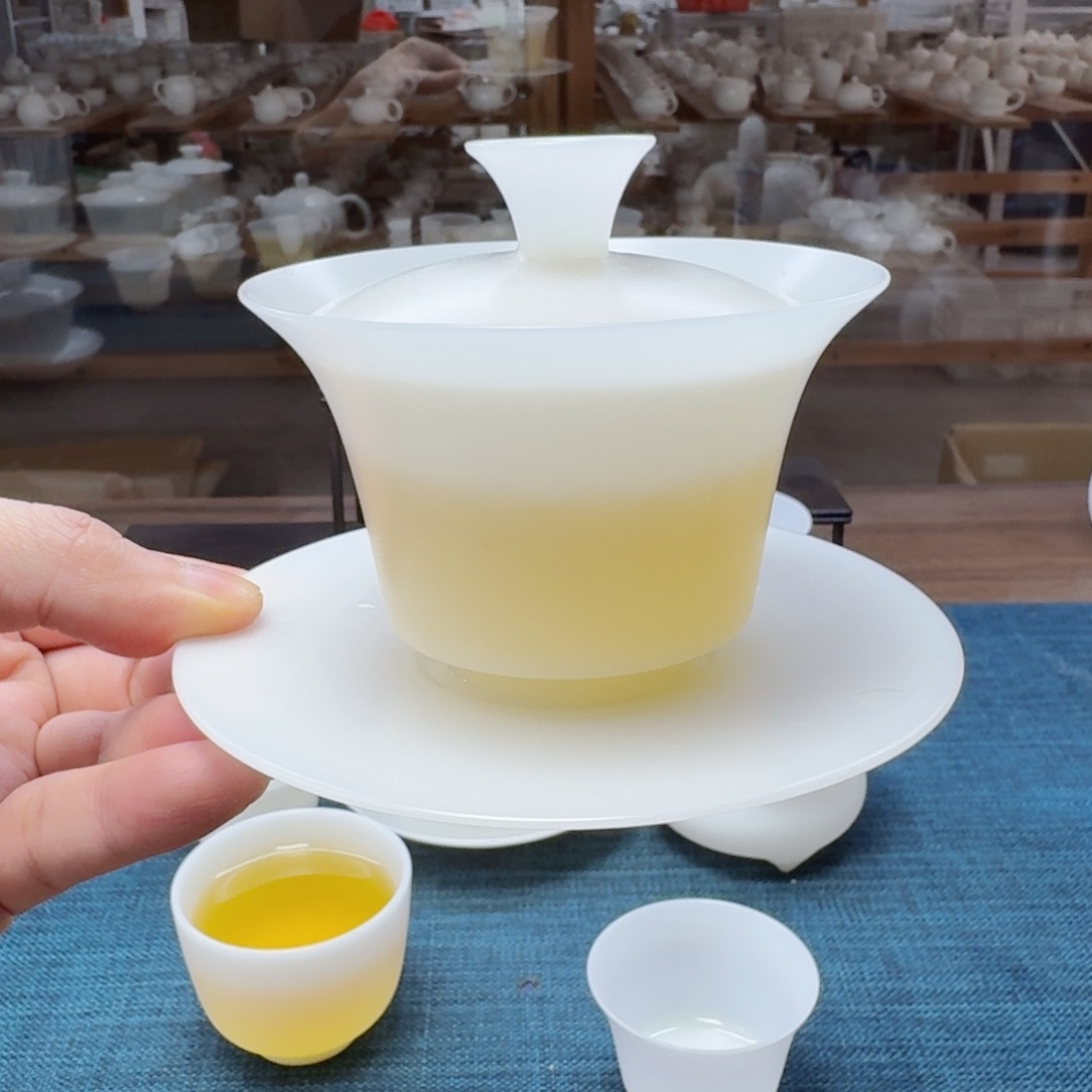 马蹄薄胎素烧璞玉冰种