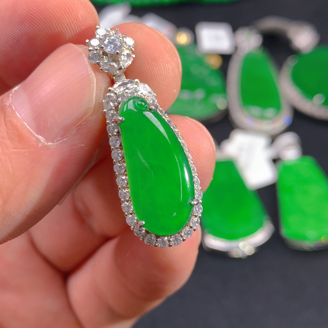 翡翠颈饰银S925镶嵌111111111111