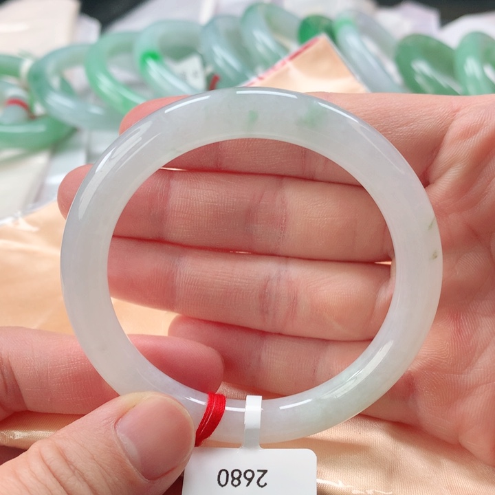 翡翠手镯未镶嵌缅甸A货翡翠手镯