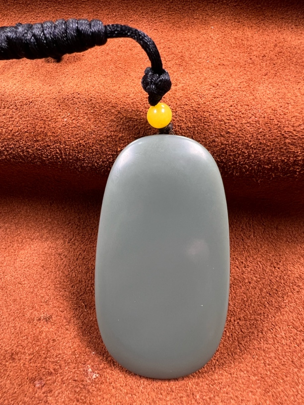 和田玉沙枣青无事牌