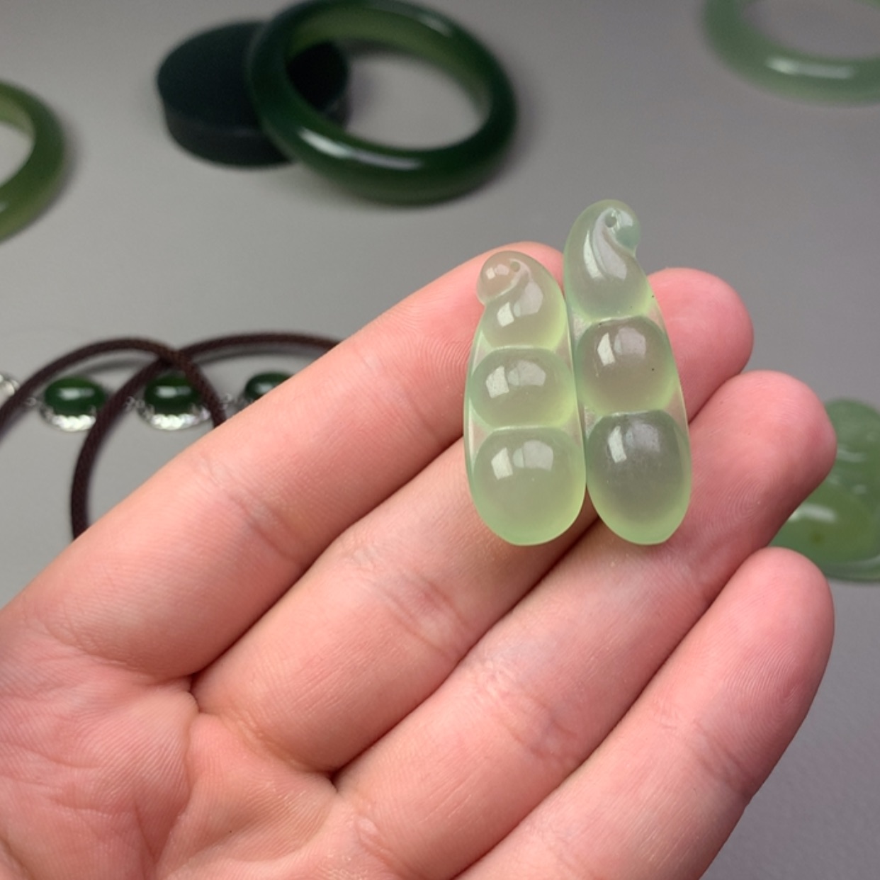 【闪购商品】未镶嵌蛇纹石玉岫玉