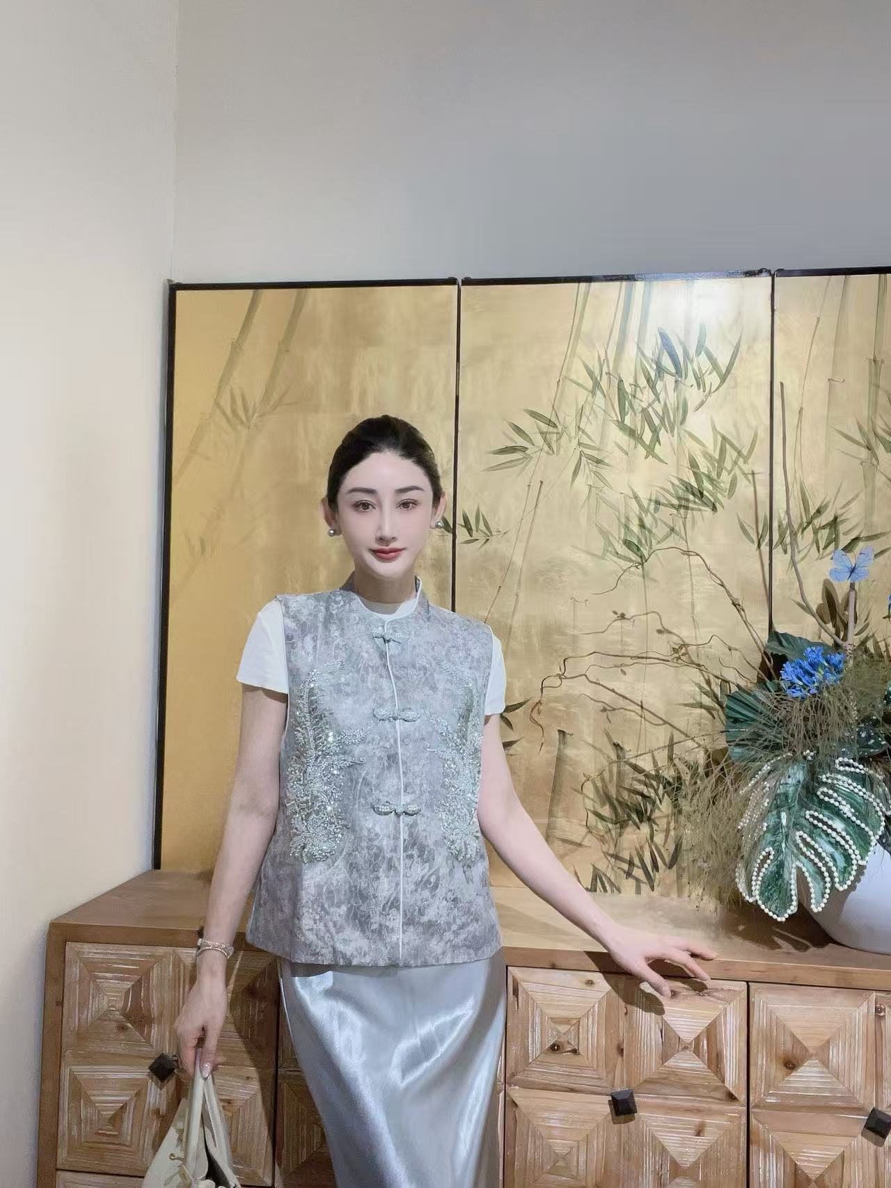 JINYISONG｜新中式国风闪闪重工钉珠马甲