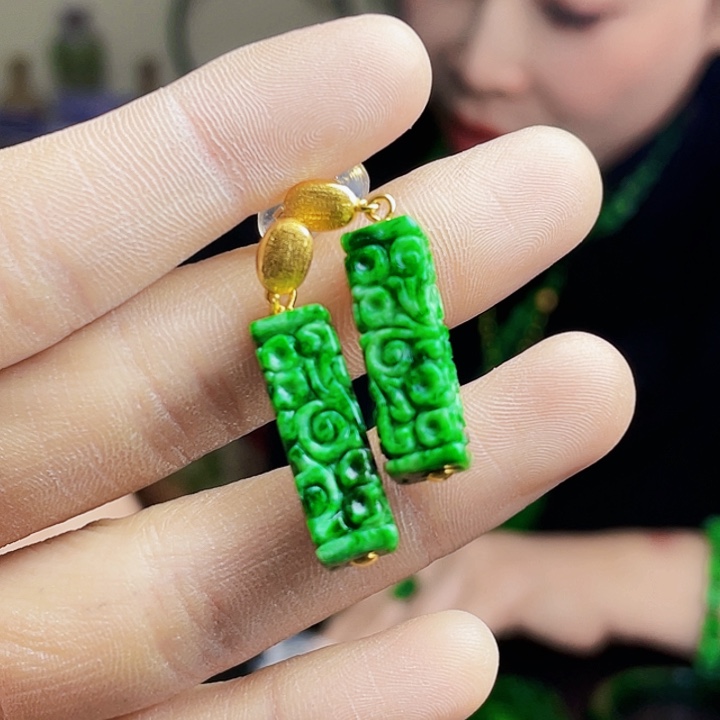 翡翠银S925镶嵌颈饰多样性