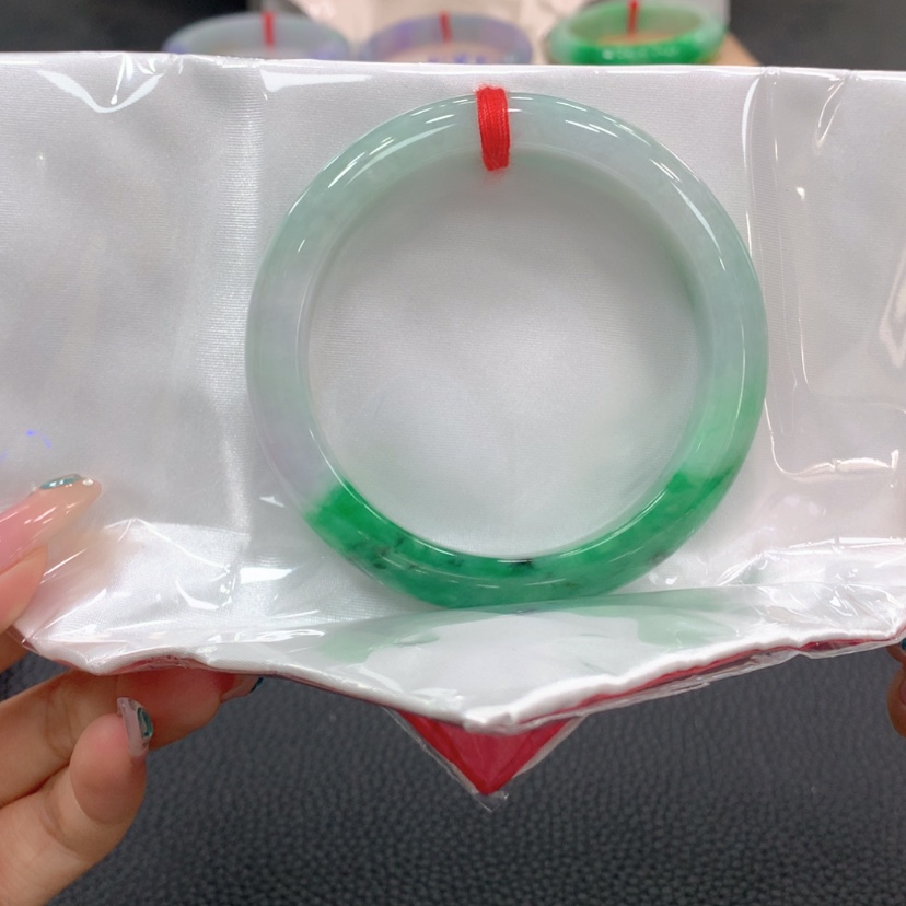 【闪购商品】翡翠手镯未镶嵌翡翠