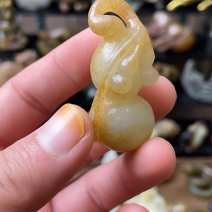和田玉（糖玉）未镶嵌颈饰