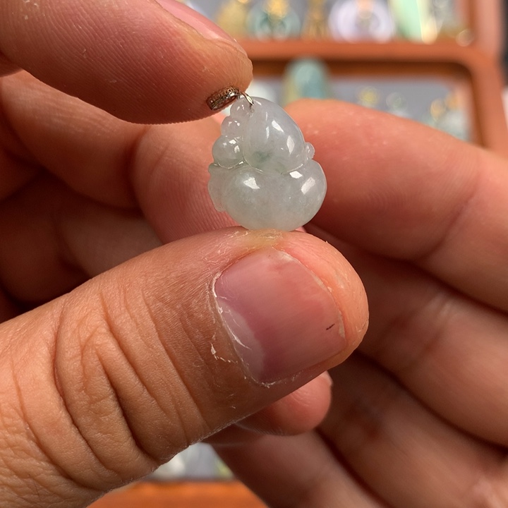 翡翠颈饰18K金镶嵌葫芦