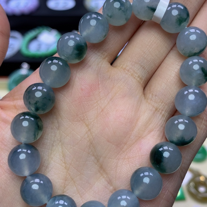 翡翠手链未镶嵌翡翠