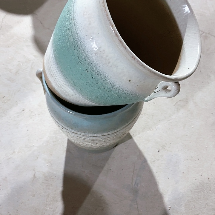 红陶口径18高度21两只瑕疵