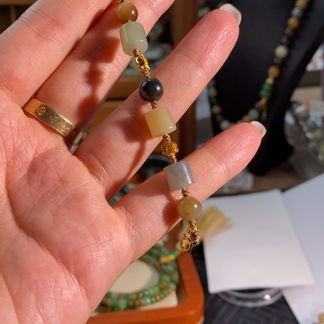 和田玉未镶嵌手链