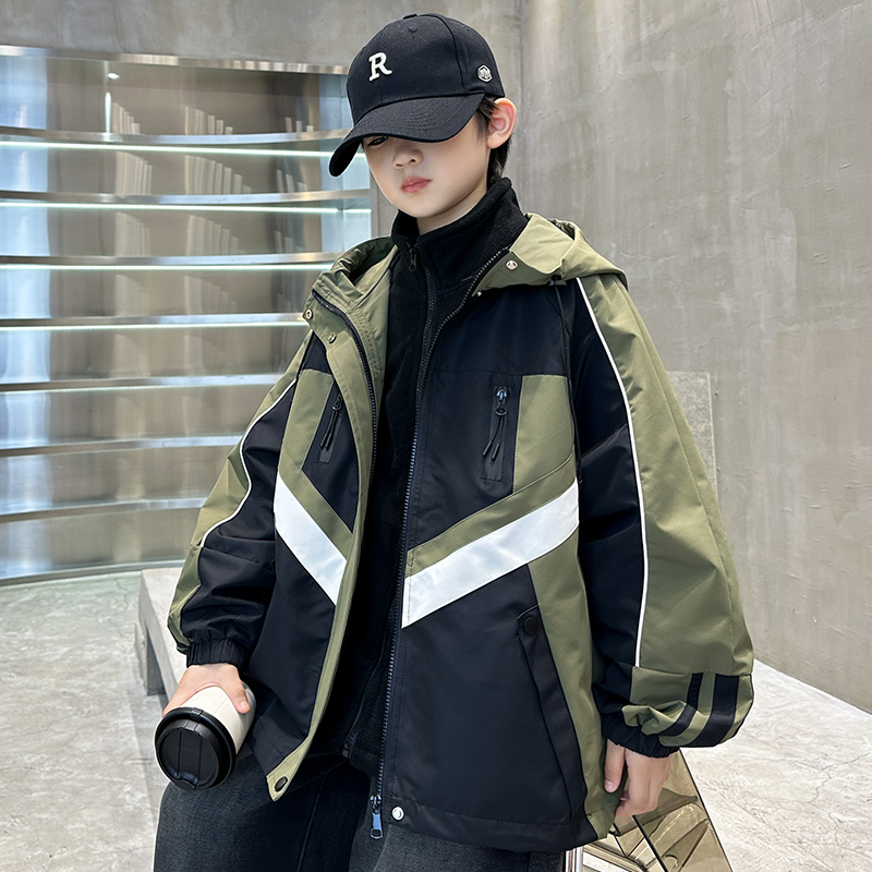 童装儿童三合一冲锋衣外套夹棉加厚男童秋冬款拼接连帽衣服洋气潮