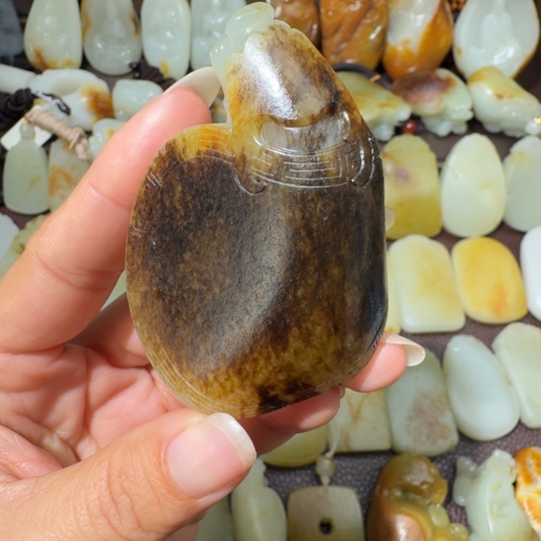 和田玉未镶嵌吊坠(不含链)