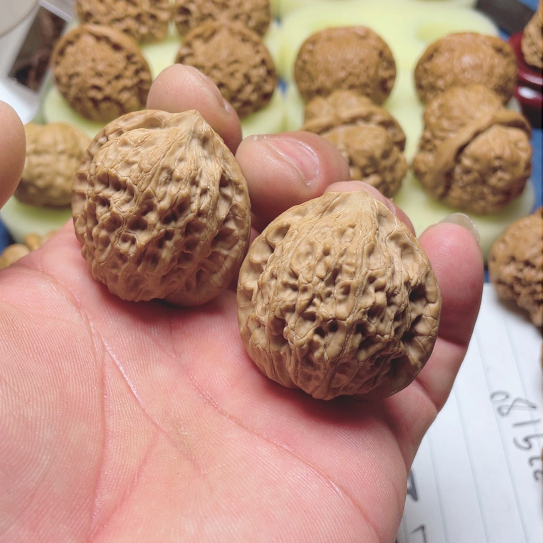 文玩核桃把件公子帽