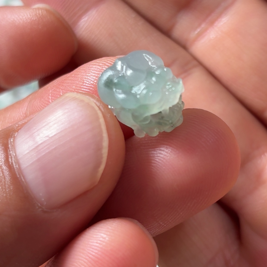 定制翡翠未镶嵌貔貅