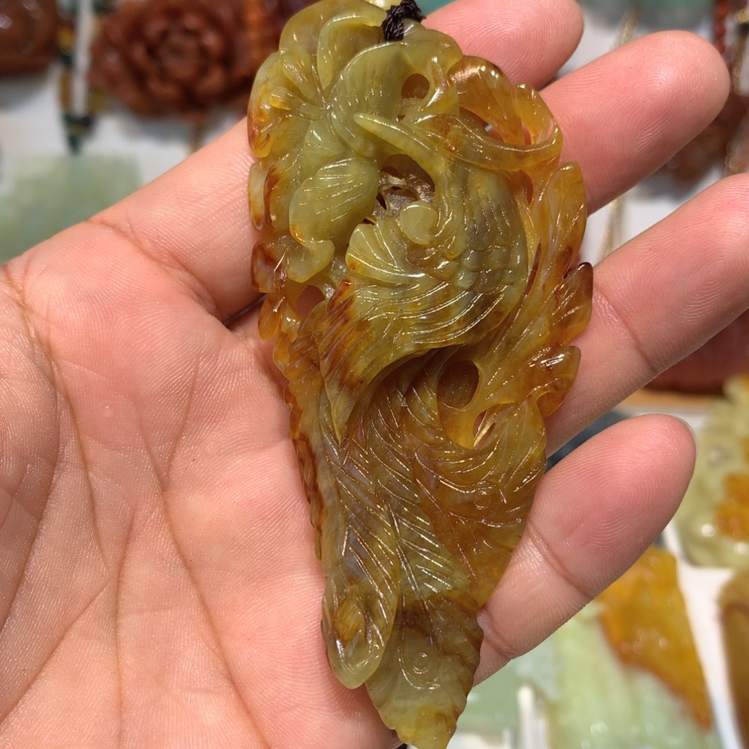 未镶嵌蛇纹石玉颈饰